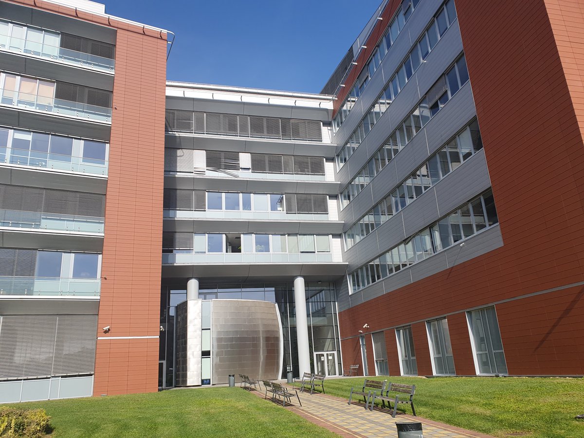 In Budapest at <a href="/hun_ren01/">HUN-REN Hungarian Research Network</a> for the <a href="/europlanetmedia/">Europlanet 🇪🇺</a> organised 'Research Infrastructures in Europe – Development, Sustainability and Inclusion' meeting. 
I am here representing the #NEPHEWS project (beamtime.eu) but will wear my <a href="/ESUO11/">ESUO</a> 'users' hat as well! <a href="/tcddublin/">Trinity College Dublin</a>