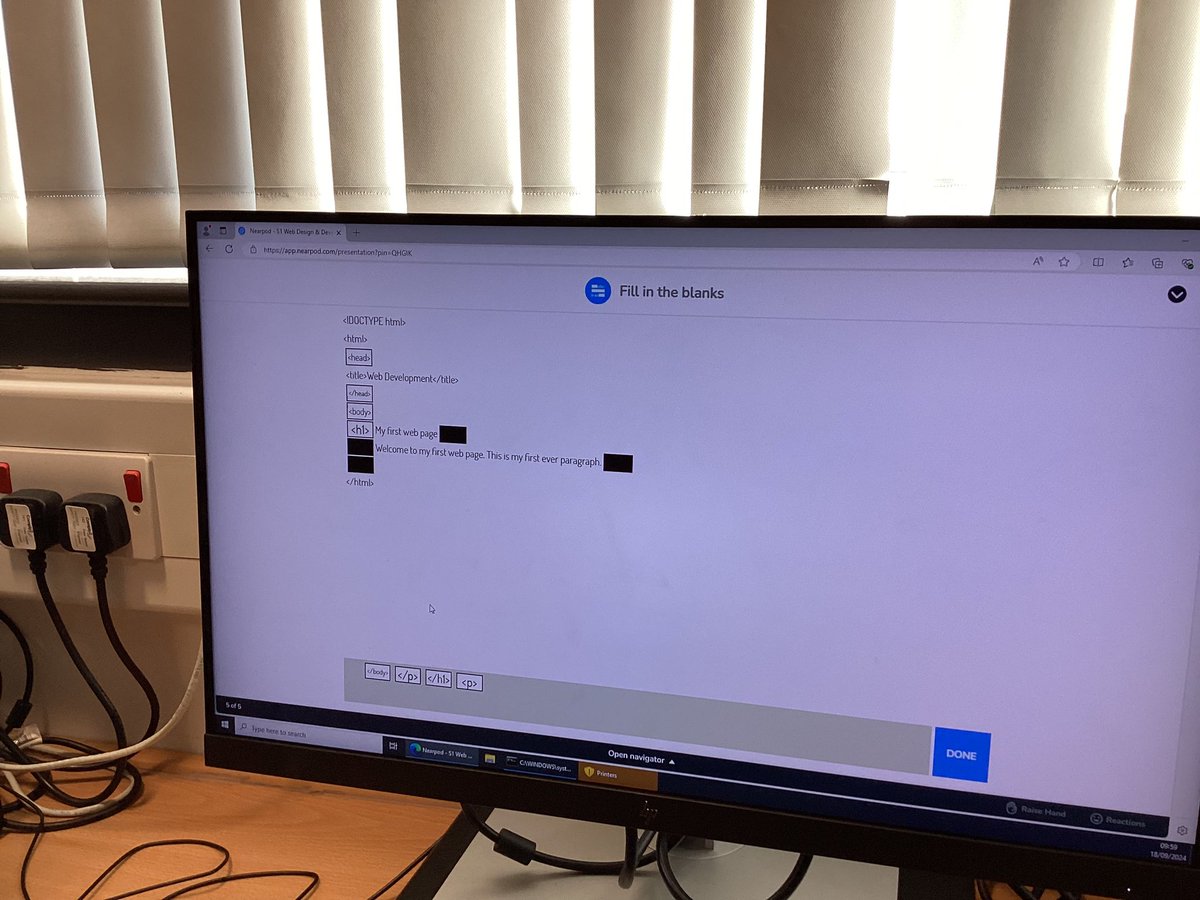 FHSComputing's tweet image. S1 learning about tags and HTML today using @nearpod 

#weareFHS #FHSDigiLearn