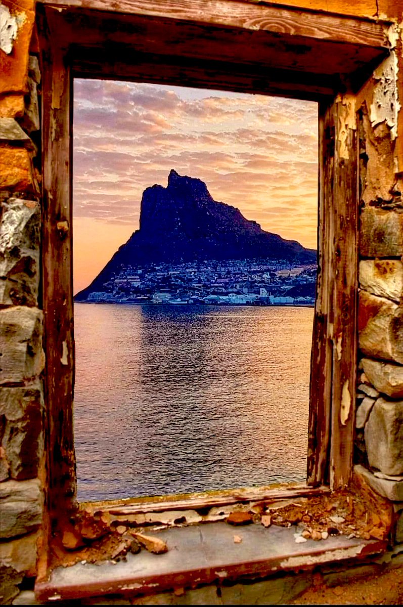 We see what we look for!!! 

Amazing views of Hout Bay from East Fort on Chapman's Peak Drive — at Old East Fort, Chapman's Peak Drive
Credit: original photographer