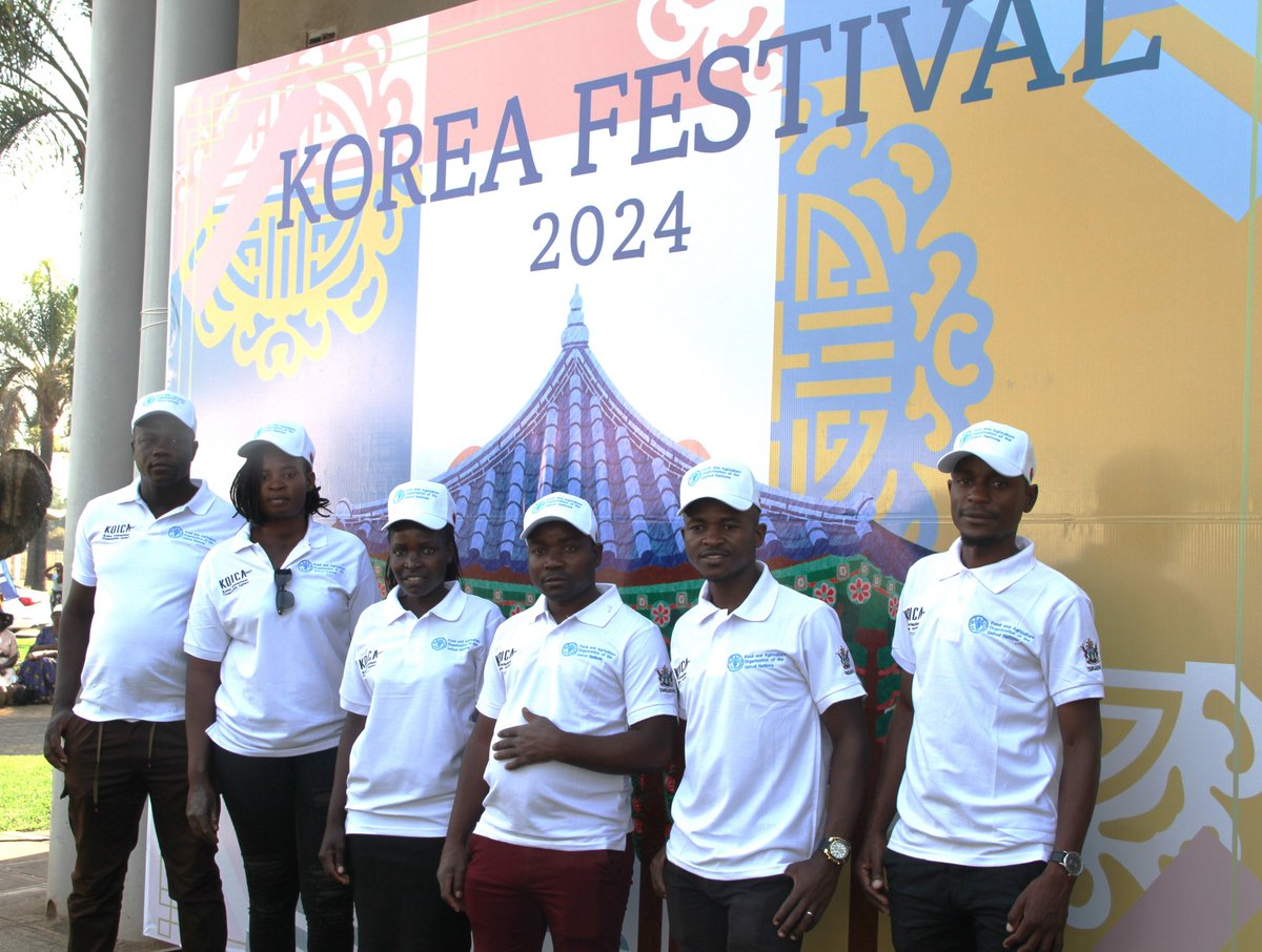 FAO Subregional Office for Southern Africa (@faosfsafrica) on Twitter photo Youths supported <a href="/FAO/">Food and Agriculture Organization</a> under the #KOICA funded #GreenJobs project exhibit at the 2024 Korea Festival in 🇿🇼
The exhibition demonstrated results of the four-year Korean funded project on strengthening rural youth employment through green jobs. Learn more 👉bit.ly/3Xst8CR Youths supported <a href="/FAO/">Food and Agriculture Organization</a> under the #KOICA funded #GreenJobs project exhibit at the 2024 Korea Festival in 🇿🇼
The exhibition demonstrated results of the four-year Korean funded project on strengthening rural youth employment through green jobs. Learn more 👉bit.ly/3Xst8CR
