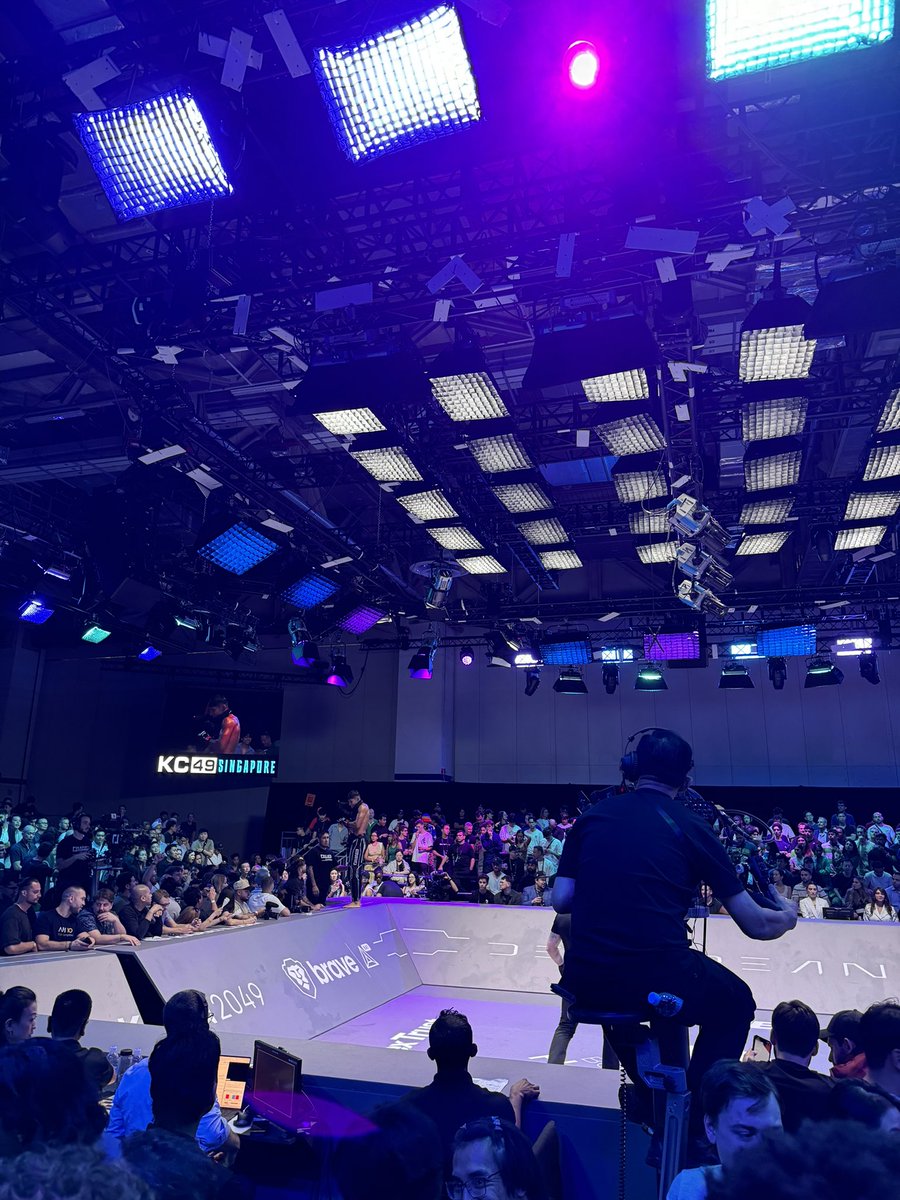 Minister 🔮 tweet media