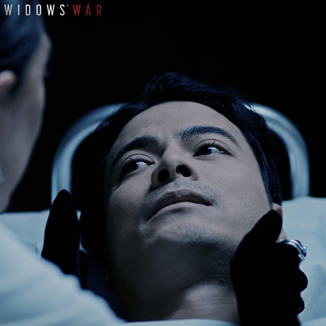 itskittyclare's tweet photo. THIS SCENE IS SOOO MIND-BLOWING AND LEFT US SO MANY QUESTIONS!!! GRABEEE. 🤯

#WidowsWar • #WWWelcomeBackFrancis https://t.co/tcGfU1DPaO