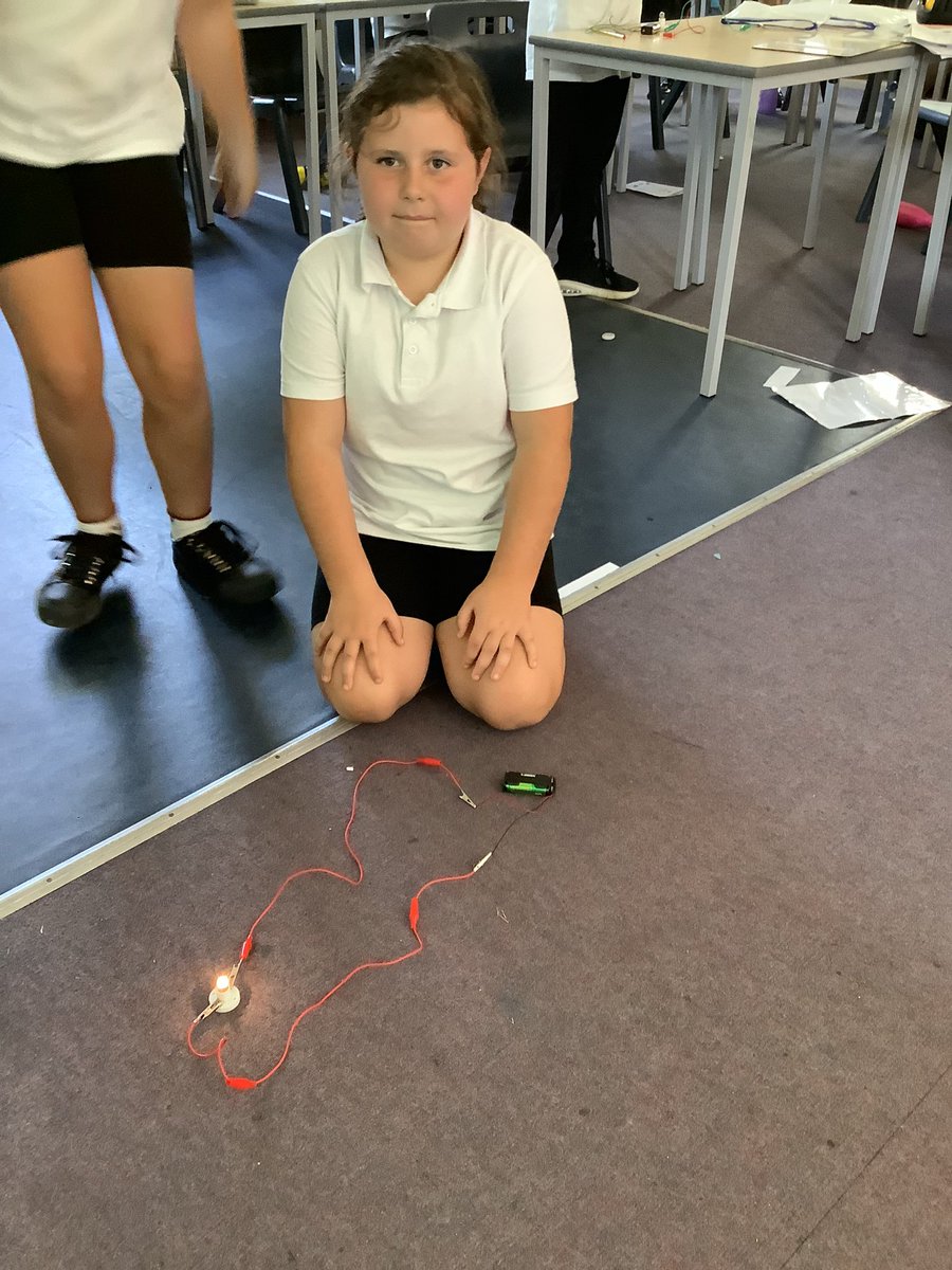 Dani Appleford (@dapplefordsaca) on Twitter photo As scientists, year 3 have been identifying components of a simple circuit and exploring creating their own. <a href="/StAnnes_EHS/">Emma Hardy Smith @ St.Anneās</a> <a href="/JFordStAnnes/">Julie Ford</a> As scientists, year 3 have been identifying components of a simple circuit and exploring creating their own. <a href="/StAnnes_EHS/">Emma Hardy Smith @ St.Anneās</a> <a href="/JFordStAnnes/">Julie Ford</a>