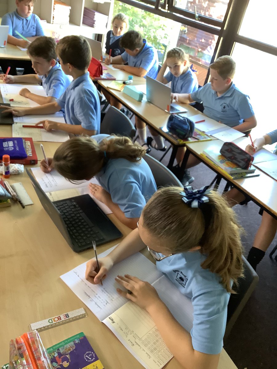 GPSYear5's tweet photo. We’re doing some wonderful scientific research this afternoon all about mixture #gpsscience https://t.co/wxxi7NSaGW