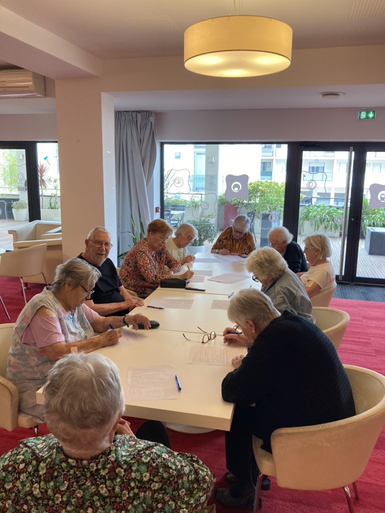 Ajouter une lettre, mot terminant en « eux », synonyme ou antonyme à Marseille St Loup, on stimule notre mémoire le mercredi après midi #senioriales #seniors