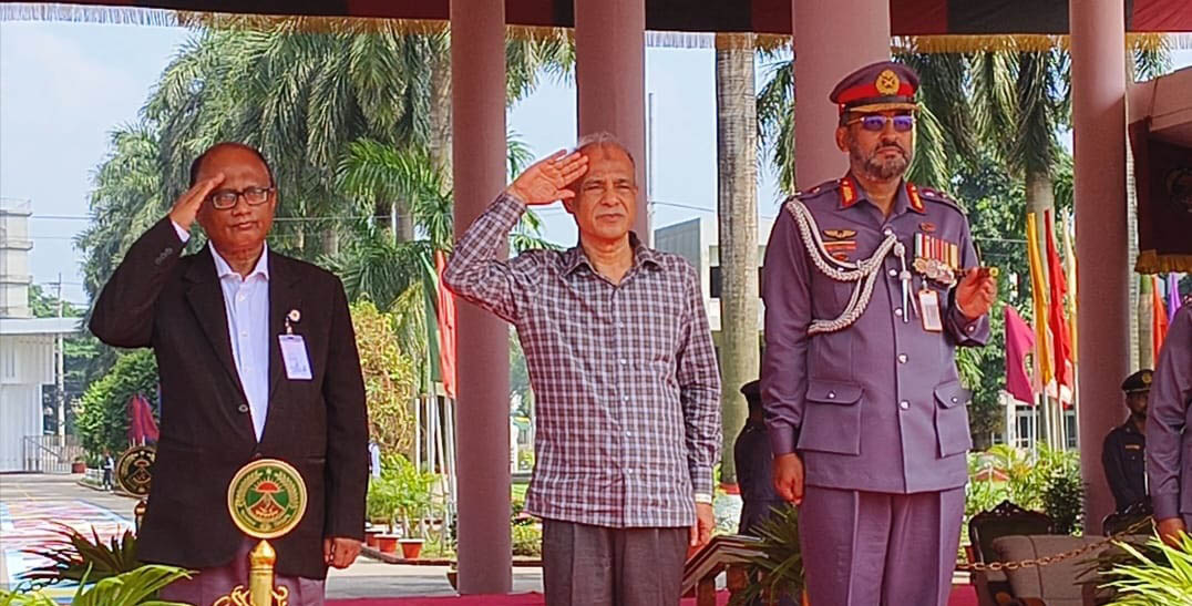 কর্মস্থলে অনুপস্থিত পুলিশ সদস্যদের আর যোগ দিতে দেওয়া হবে না: স্বরাষ্ট্র উপদেষ্ঠা