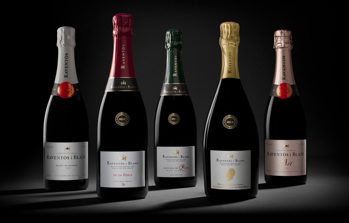 RaventosiBlanc's tweet photo. [WINE STORE🍾]

Which of these #SparklingWines would you choose for a #september dinner?🍾 

👉Choose your favorite in our #WineStore: https://t.co/LxKxfclQcS https://t.co/caK2DwyMMq