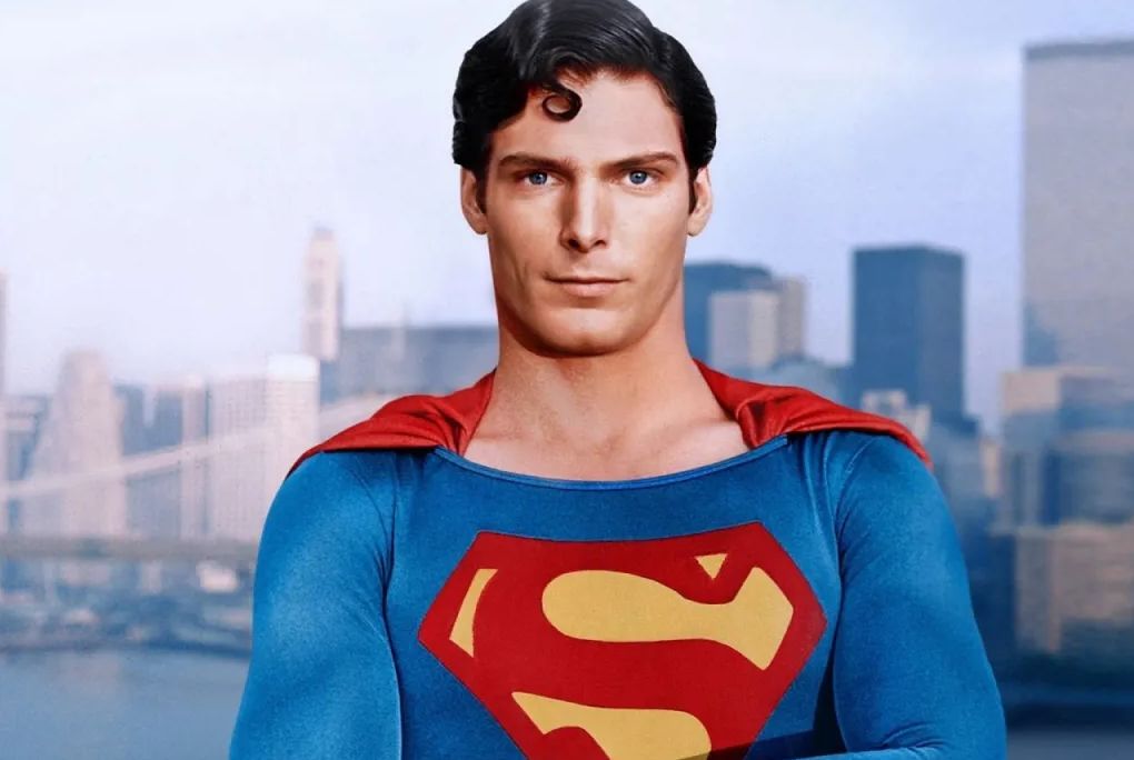 anasamos2's tweet photo. Superman y el poder del merchandising: impacto del duradero legado de la icónica película de 1978 https://t.co/kzk2Ut9M1I https://t.co/m4wr76uZi6