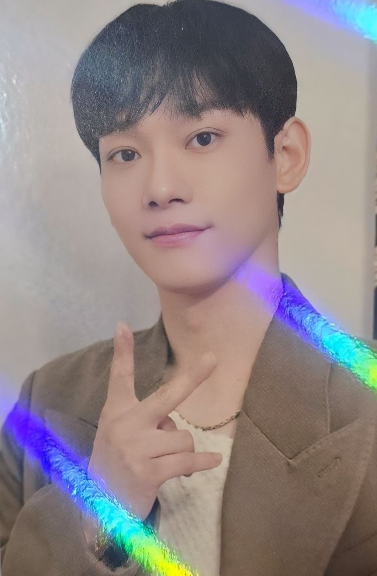 DAESCANS's tweet photo. [SCAN] CHEN DOOR - MAKESTAR SPECIAL HOLO PCS #CHEN #첸 @CHEN_INB100 https://t.co/K5Igxvdv0d