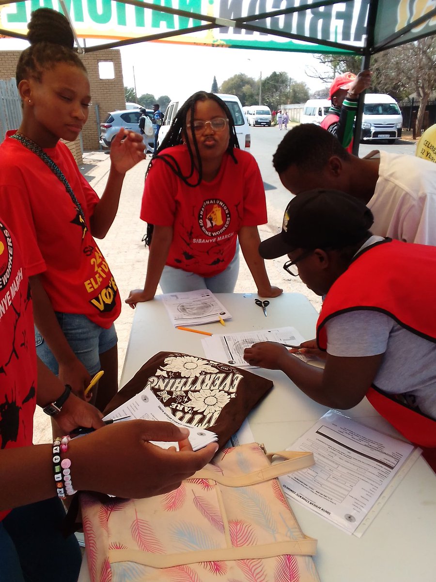 GPSACP's tweet photo. [HAPPENING NOW]: YCLSA Dr. Yusuf Dadoo operation Khula recruitment drive in Randfontein TVET Westcol Campus, led by DILC Coordinator Cde Daisy Dlamini, joined by SASCO and former YCLSA District Secretary, Cde Vusikhaya Diko.
#YCLSAAtWork
#SACP https://t.co/7856wTgxVB