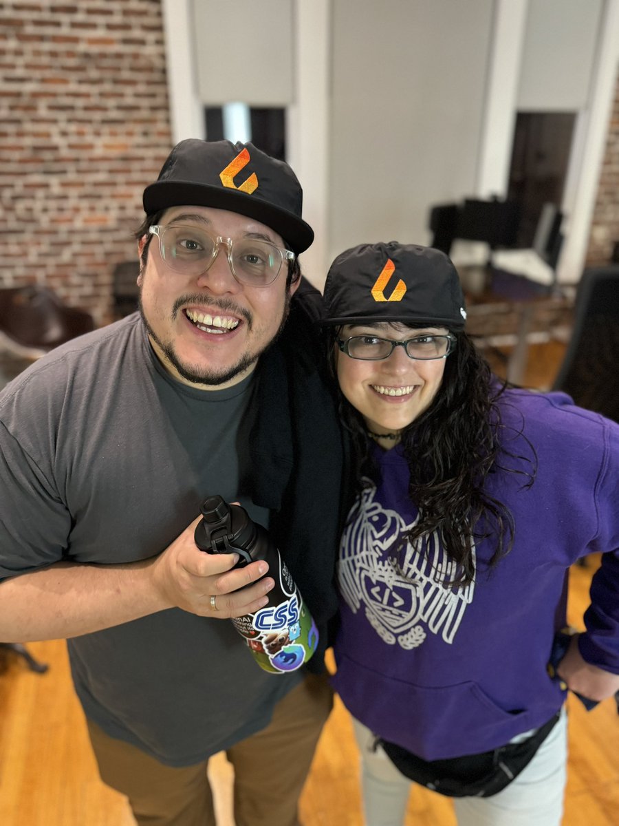 FireproofStorge's tweet image. Some of the @jsconfcl organizers joined us at last night’s meetup! #jsconf #jsconfcl