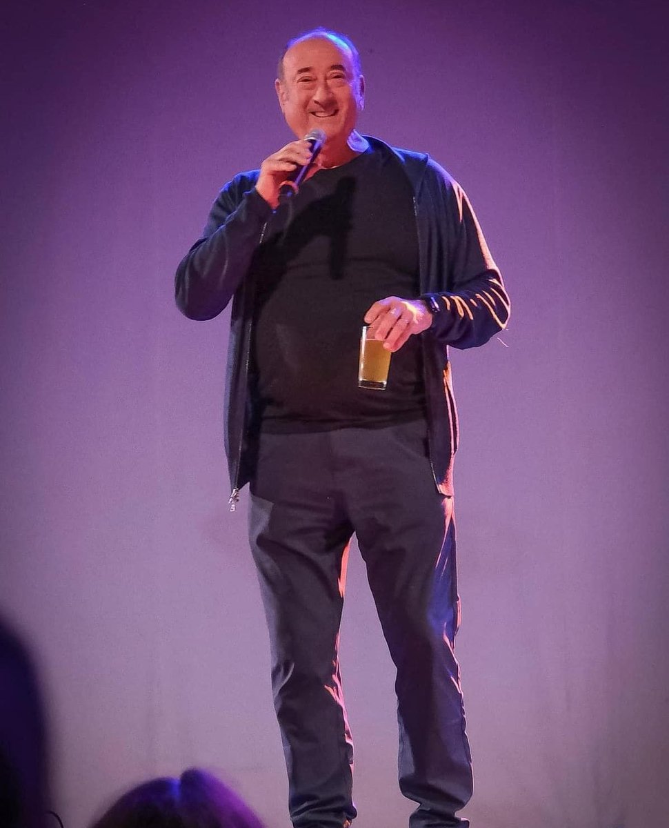 GmanTavern's tweet image. Master of Ceremonies and infamous Saturday DJ, Joe Shanahan, is back at it in October! Mark your calendars for a tall drink of good times and great tunes on 10/26! Catch all the details at gmantavern.com 🍻🎧

Photo by Will Byington 📸