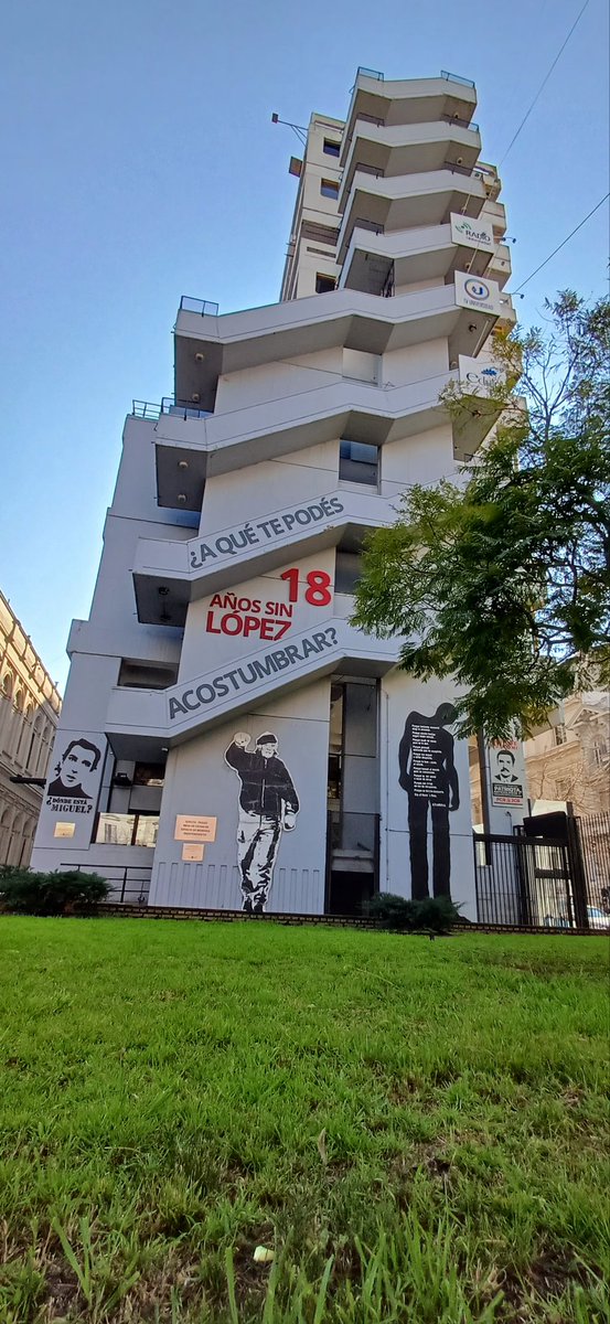 Ausencias. Sin López no hay Nunca Más.