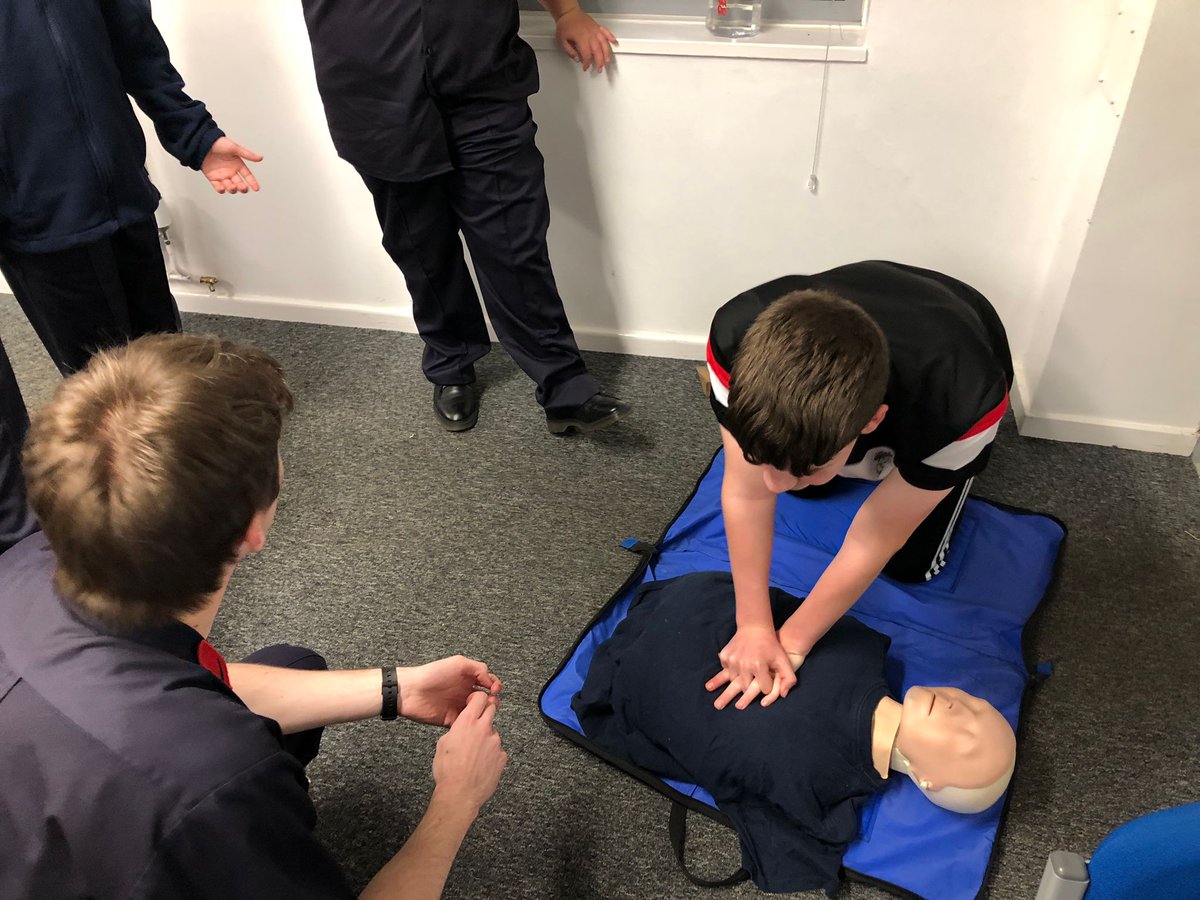 SandbachFS's tweet image. Last week  @CheshFireCadets   Cadets @MiddlewichFS  learnt #CPR ❤️ and Fire Extinguisher operation supported by @CheshireFire  volunteers from #Sandbach 🚒