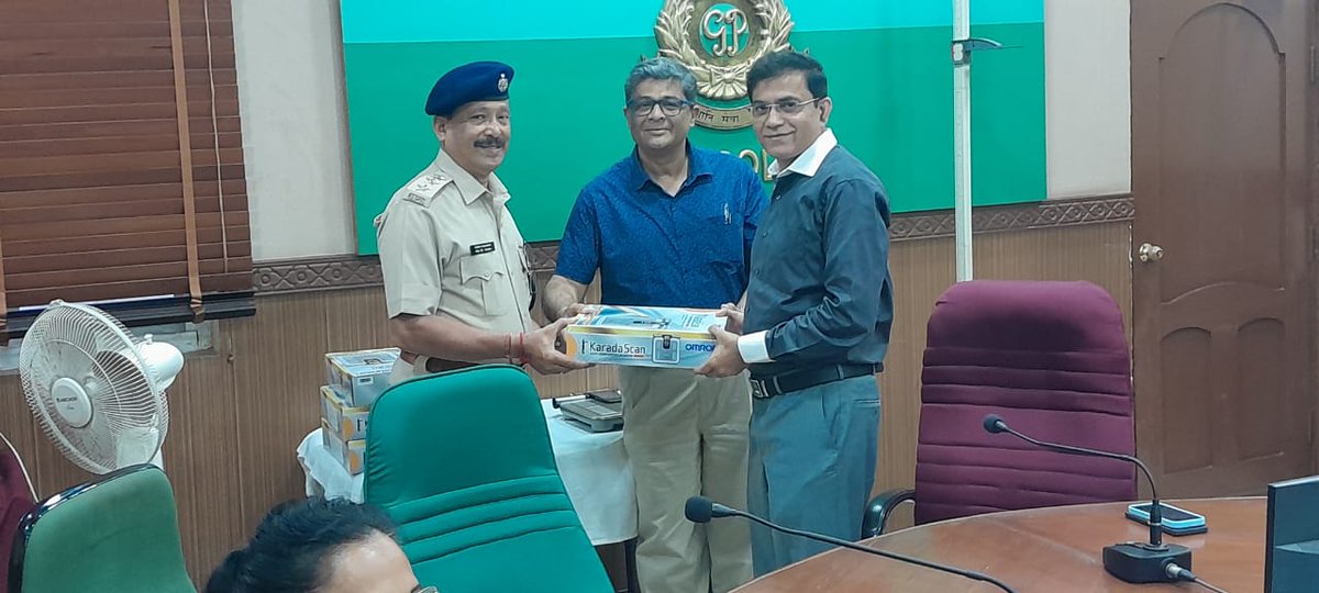 Goa_Police's tweet image. Fit Goa Police
Goa Police has introduced 5 BMI machines under the Fit Goa Police initiative, sponsored by Vianaar Homes through CSR program. These machines will help monitor the health of our personnel, with personalized fitness advice.
#GoaPolice