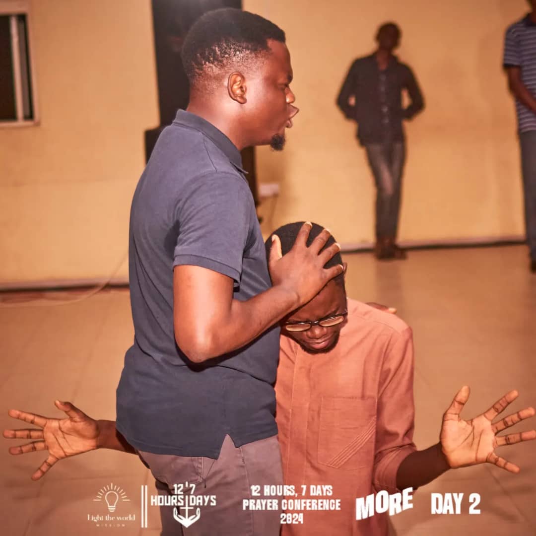 12hours7days Prayer Conference tweet media