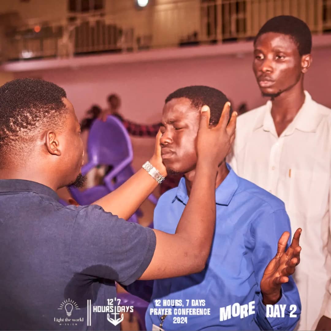 12hours7days Prayer Conference tweet media