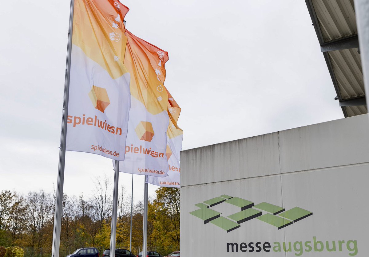 SPIELWIESN (@spielfest) on Twitter photo Spread the news. Die Ausstellerliste ist online und der erste Pressetext auch. 💪🥵 Das <a href="/peedlmeedl/">Petra Griebel</a> ist happy. 💃 spielwiesn.de/sw. Sehen wir euch?? #spielwiesn #spielwiesn24 Spread the news. Die Ausstellerliste ist online und der erste Pressetext auch. 💪🥵 Das <a href="/peedlmeedl/">Petra Griebel</a> ist happy. 💃 spielwiesn.de/sw. Sehen wir euch?? #spielwiesn #spielwiesn24