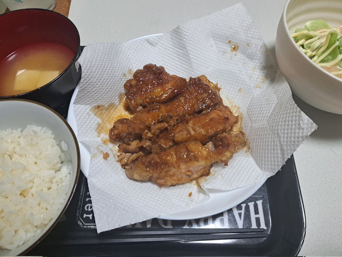 Yuubaseball's tweet photo. 9/17　鶏肉　美味しくなかった https://t.co/A6pj54esJB