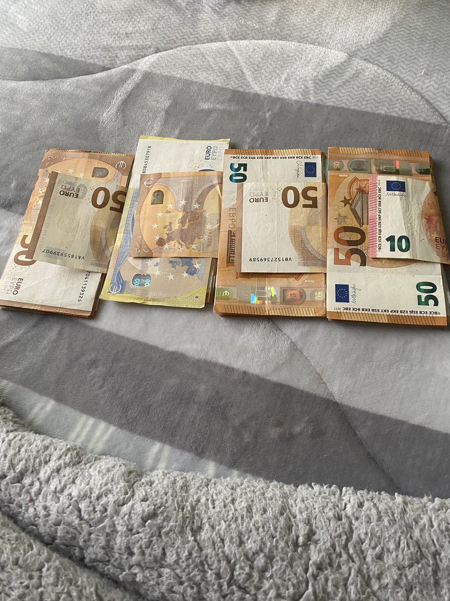 SojeeJs's tweet image. 💰