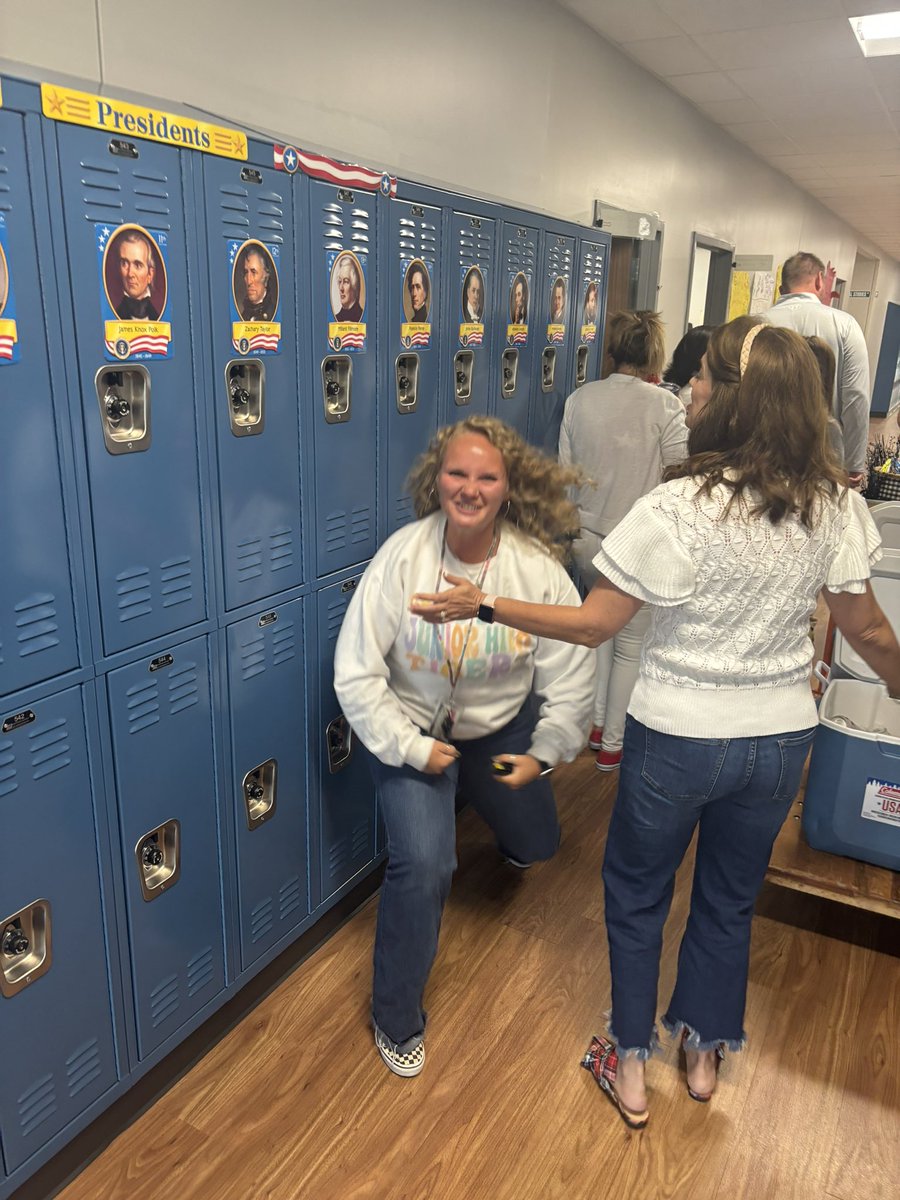 Travis Ling (@mrling_gljh) on Twitter photo The <a href="/TISDGLJHS/">Grand Lakes Junior High</a> Tiger Treat Trolley was out and about today visiting our amazing teachers and staff! We are so thankful for everyone’s hard work and love for our Tiger community!
#GoTigers #BeGold #PawsUp The <a href="/TISDGLJHS/">Grand Lakes Junior High</a> Tiger Treat Trolley was out and about today visiting our amazing teachers and staff! We are so thankful for everyone’s hard work and love for our Tiger community!
#GoTigers #BeGold #PawsUp