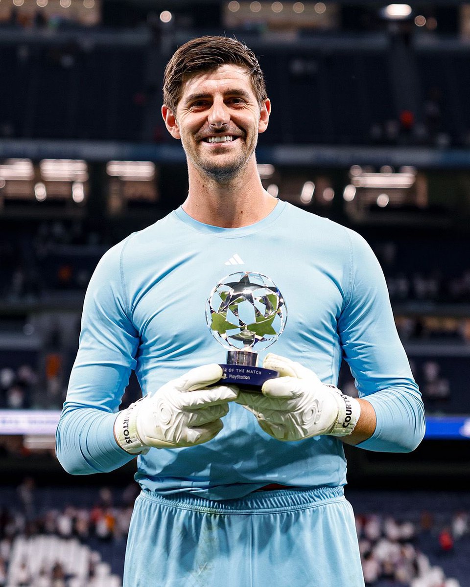 FabrizioRomano's tweet photo. ⚪️🇧🇪 Ancelotti: “Thibaut Courtois? Well, he's the best in the world right now”.

“But I have had great goalkeepers in my career and now Thibaut is the best, for sure”. https://t.co/d3j4r1J9pb