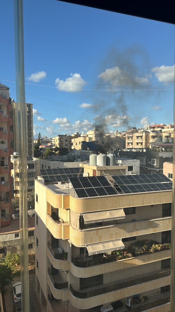 Mario_Moray's tweet image. #ÚLTIMAHORA

#LÍBANO

Nuevas #explosiones se registraron en varias partes del país, incluida #Beirut.

Reportes locales informan que hay varias víctimas mortales tras las nuevas detonaciones vinculadas a dispositivos electrónicos. 

#Breaking #Lebanon 
#LebanonExplosion