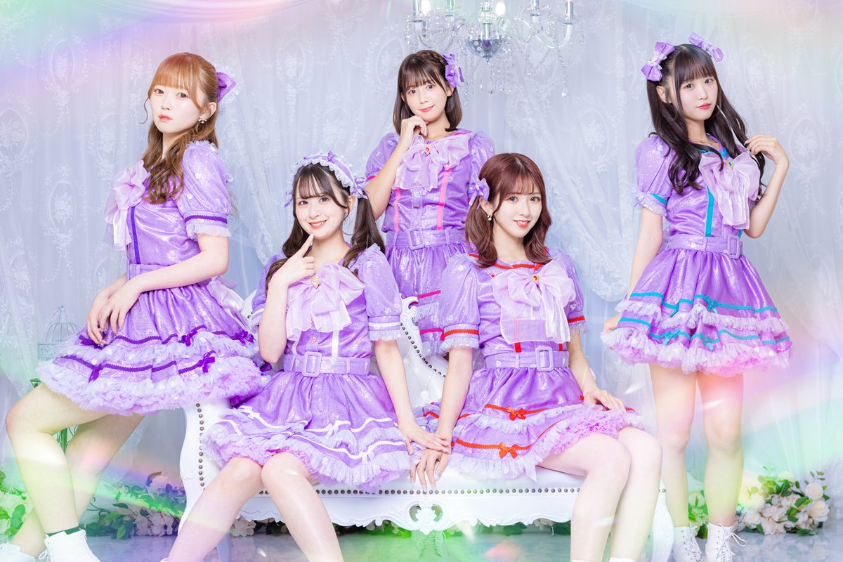 5人組 アイドルグループ
【 ドリームシンフォニー 】

💜 朝日奈 凛 @ds_rin0824 
🤍 藤咲ゆな <a href="/ds_yuna1227/">藤咲 ゆな</a> 
🩷 松本結衣 @ds_yui0420 
❤️ 荻野 心 @ds_kokoro0607 
🩵 南雲もえな @ds_moena0306 

《 デビューライブ 》
2024.10.17  (木) 📍原宿RUIDO
Open 19:00 Start 19:30