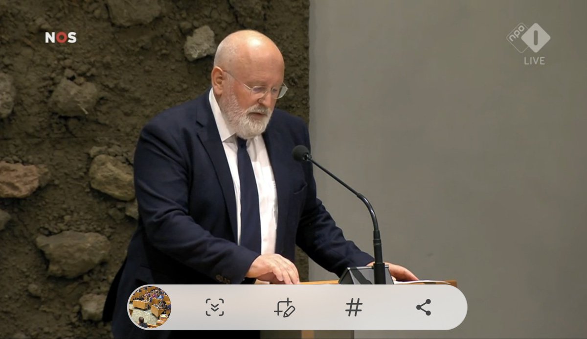 Sterk optreden van Frans #Timmermans in de #algemenebescjouwingen. Je kunt het met zijn keuzes niet eens zijn, maar dit is een degelijk sociaal-democratisch veehaal waarin de morele ondergrens en humaniteit terecht scherp in het oog worden gehouden. Dat is hard nodig. #APB