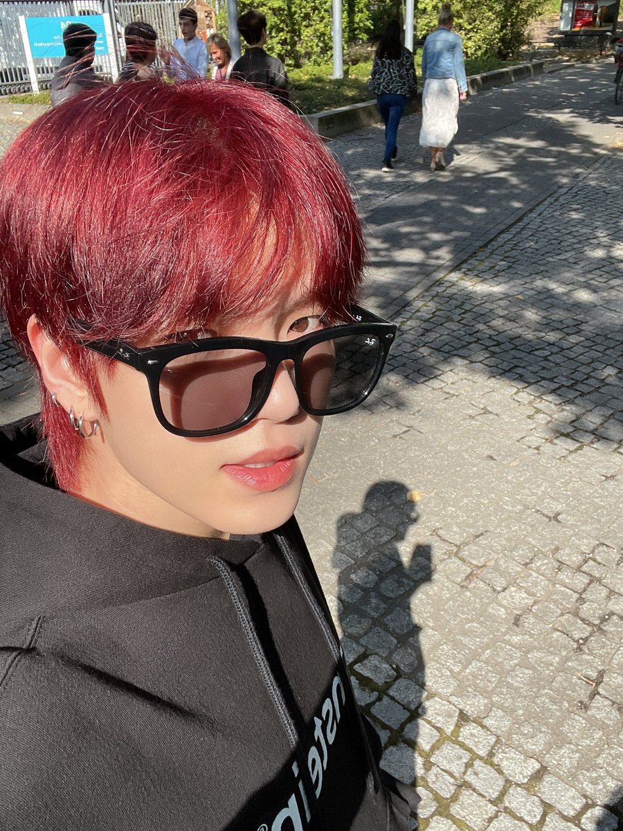 by_verivery's tweet photo. [#계현]

연휴 마지막 날까지 잘 쉬었나여 베러들
저도 어제 즐거운 시간을 보냈답니다✌️

#GYEHYEON 
#베리베리
#VERIVERY https://t.co/ZSx5jBtfU4