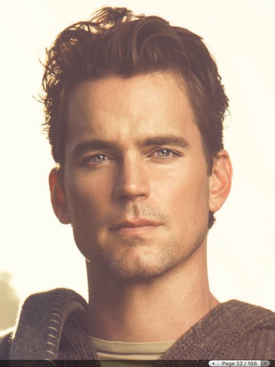 MattStatonSpain's tweet photo. Buenas noches! Good night! 
#MattBomer #sweetdreams https://t.co/aCCRUtBPys