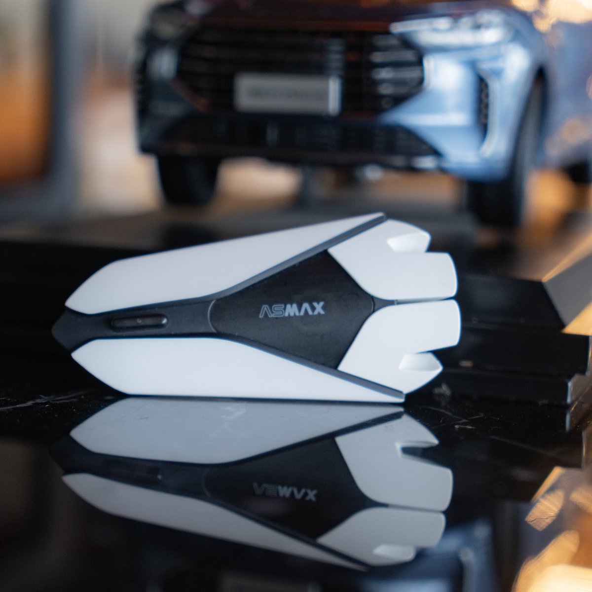 ASMAXWorld_JP's tweet photo. 🌟 ASMAX Z1 インカム 🌟
ホワイトシェル 💎✨
🆕 新登場!洗練されたホワイトシェルで、バイクスタイルがアップグレード🚴♂️
🔹 スタイリッシュ
どんなシチュエーションにもマッチ🌟
#ASMAX #ASMAXWorld #ASMAXZ1 #バイク #モトブログ #インカム #バイク用インカム https://t.co/El6aGoik0T