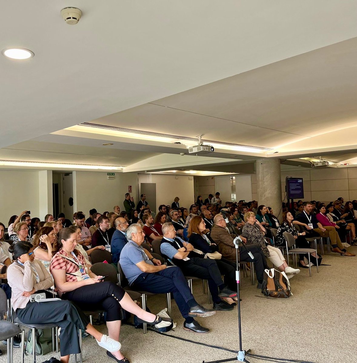 Hanna-Maria Roitto (@roittohm) on Twitter photo A great start to the <a href="/EuGMSSociety/">EuGMS - European Geriatric Medicine Society</a> Valencia Congress. A full room at Dementia SIG meeting with standing room only! Thank you for joining us. More to follow during the next three days 🤩
#eugms2024 #dementia
<a href="/drpinarsoysal/">pinar soysal</a> Tomas Welsh A great start to the <a href="/EuGMSSociety/">EuGMS - European Geriatric Medicine Society</a> Valencia Congress. A full room at Dementia SIG meeting with standing room only! Thank you for joining us. More to follow during the next three days 🤩
#eugms2024 #dementia
<a href="/drpinarsoysal/">pinar soysal</a> Tomas Welsh