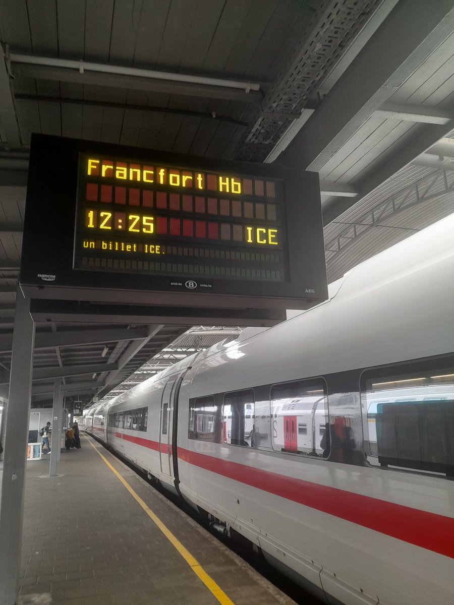 woluweb's tweet photo. On my way to Hamburg for @joomlatag and @yootheme Day🎉
Looking forward to meeting all my Fellow Joomlers again
❤️💚🧡💙
#joomla #jd24dach #yootheme #jpositive #jtravel https://t.co/7P07ggfhc3