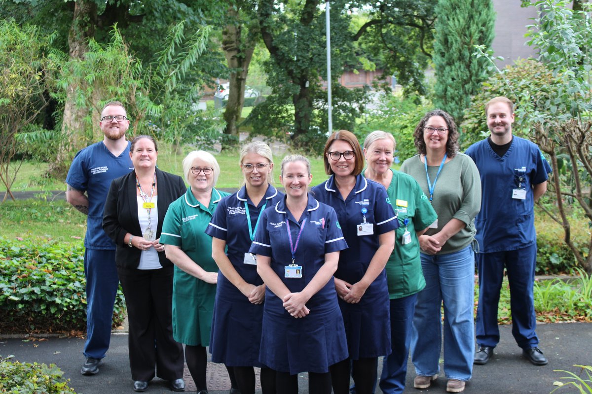 🏆 Winners! 🏆

Congratulations to our 'ME in deMEntia' team on winning the Patient Safety Education and Training category at Monday's HSJ Patient Safety awards 👏

Read more about their programme ➡ tamesideandglossopicft.nhs.uk/news-and-event…