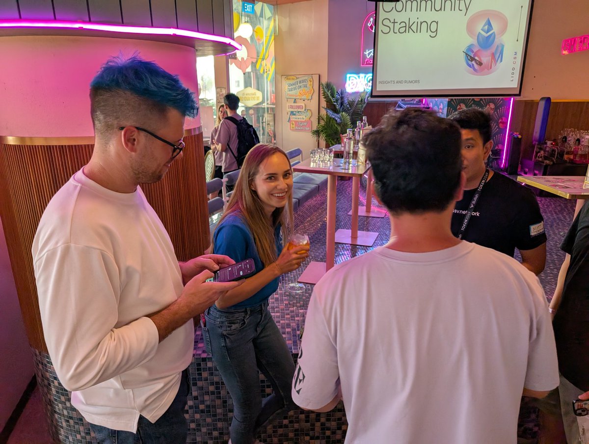 ryanteocc's tweet photo. The CSM community is friendly and welcomes beginners
The Lido team, Brett from Obol, Dappnodes, Dmitriy, Samuel answering questions from the community
#InETHWeTrust
@LidoFinance
@composeus @Obol_Collective @dappnode @d_gusakov @ethereum @ethsingapore @VisitSingapore https://t.co/Xn5ljA6MM5