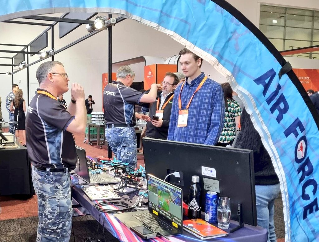 AUADRT's tweet photo. One more day at #ADSTAR #CANBERRA! Come learn about @DefenceAust #DroneRacing and FPV Drones from our pilots in the exhibition area! Learn to fly on our sims?!?!
#SendIt!
@CDS_Australia @DefenceScience @ASCA_Aus https://t.co/l8OYdRJZtk