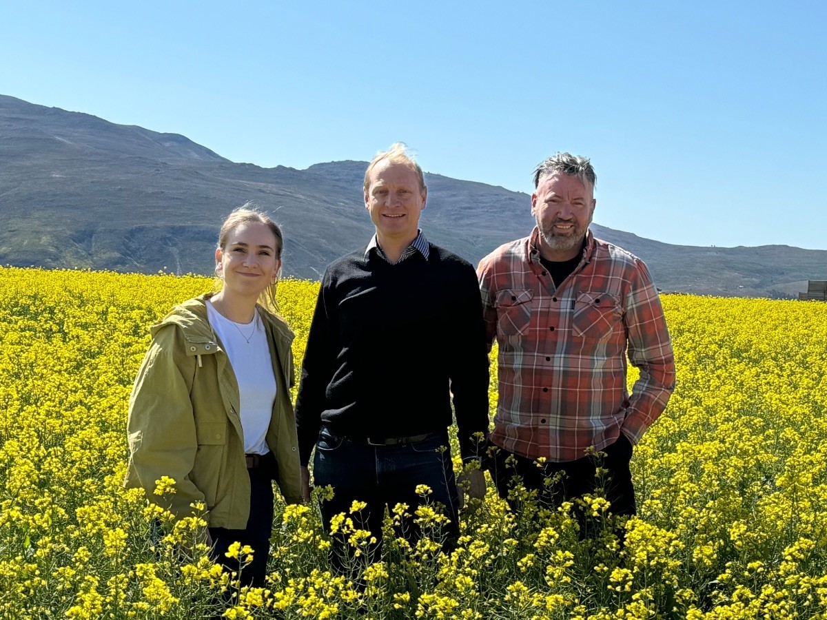 Paul Cluver Family Wines tweet media