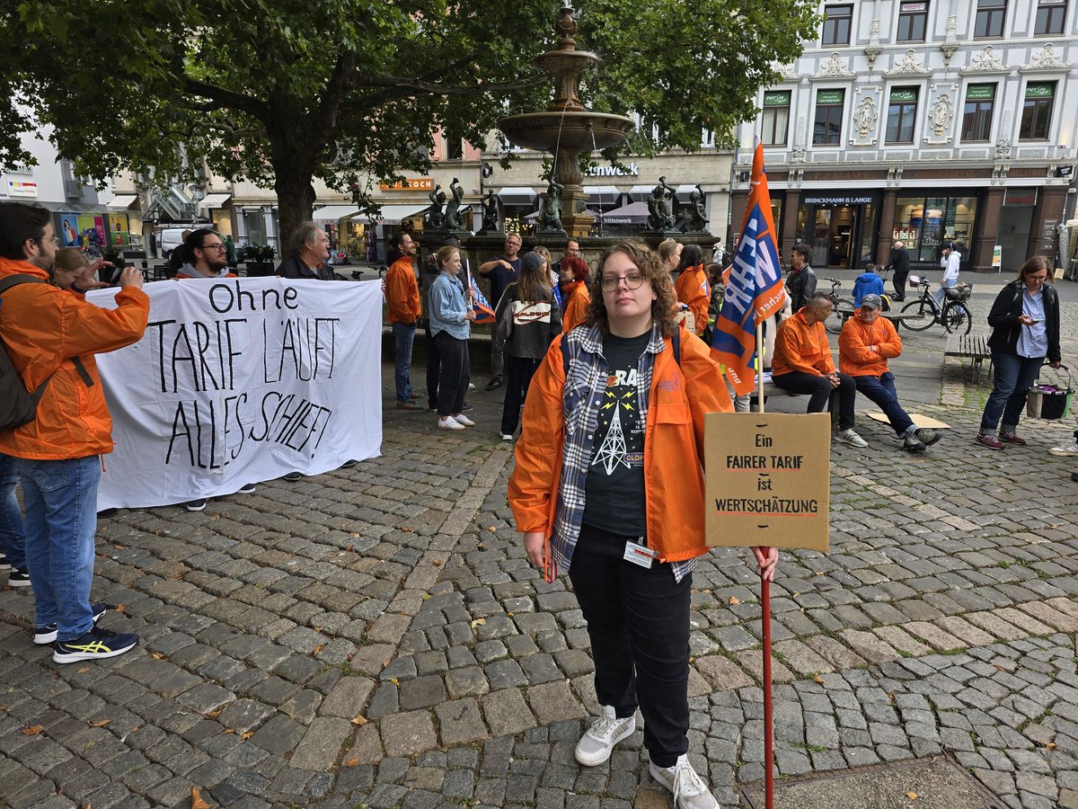 TanjaReeve's tweet photo. Wir fordern einen Tarif für jung und alt! https://t.co/7iF6XiuaBX