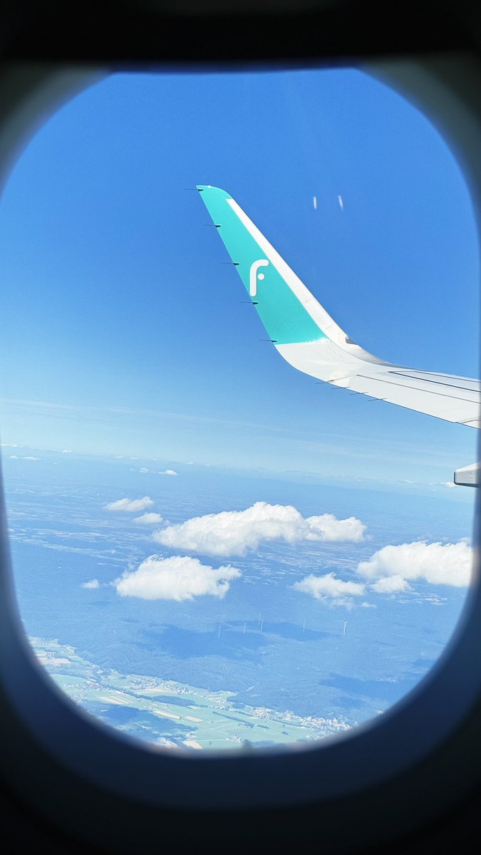 💳🔸 بطاقة ناس سيجنتشر 🔸💳

بطاقة جديدة من بنك الراجحي

☑️ مجانية للسنة الأولى
☑️ تعطيك أميال ترحيبية توصل لـ ٤٥ ألف ميل

فرصة ممتازة لتجربة البطاقة خصوصا أنها مجانية للسنة الأولى وعشان يكون عندك تصوّر رحلة الرياض دبي مثلا اتجاه واحد تكلفتها بالأميال ٤٥٠٠ ميل. 

تقدر تطلبها من