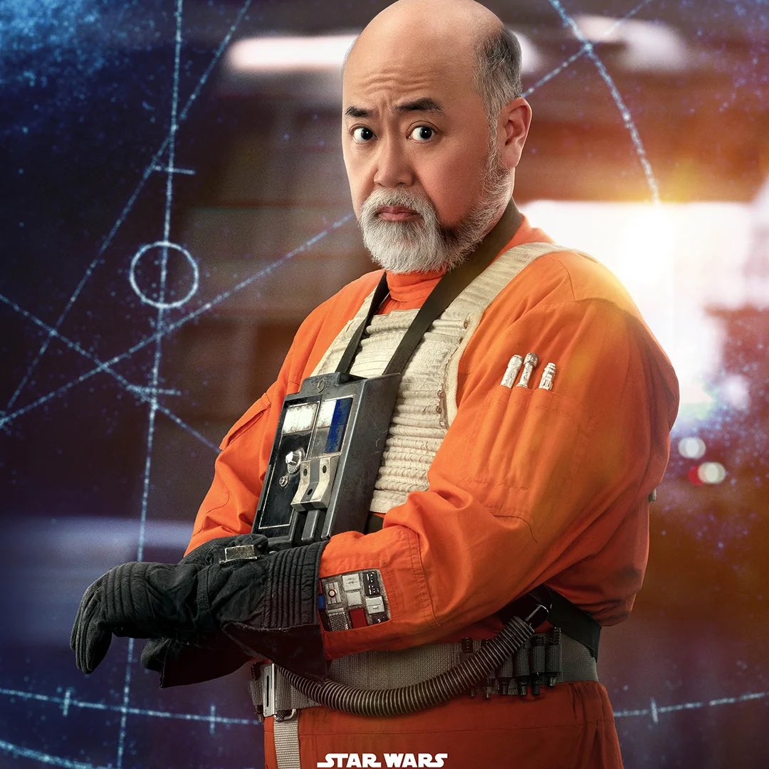 Mando3Updates's tweet photo. Paul Sun Hyung Lee reveals Carson Teva is from Alderaan-

“[Favreau and Filoni] didn't give me a lot of details, They just basically said 'He's from Alderaan… Jon said 'He's like a New York City cop.'”

Source @TheSackhoffShow [https://t.co/R6ifhGmYnM ] https://t.co/In9RqabXIp