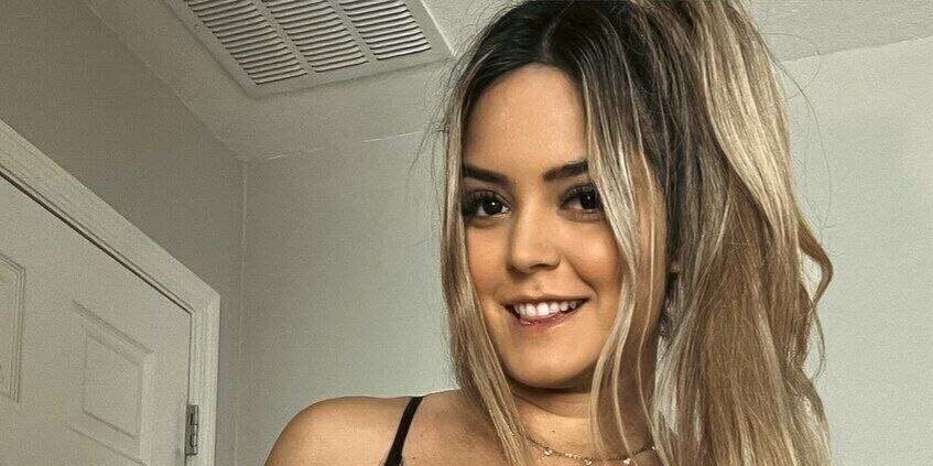 Mami Conti (FAKE) tweet media