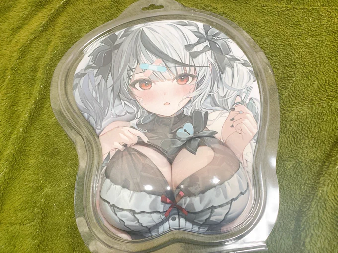 マウスパッド良き(b・ω・)b 