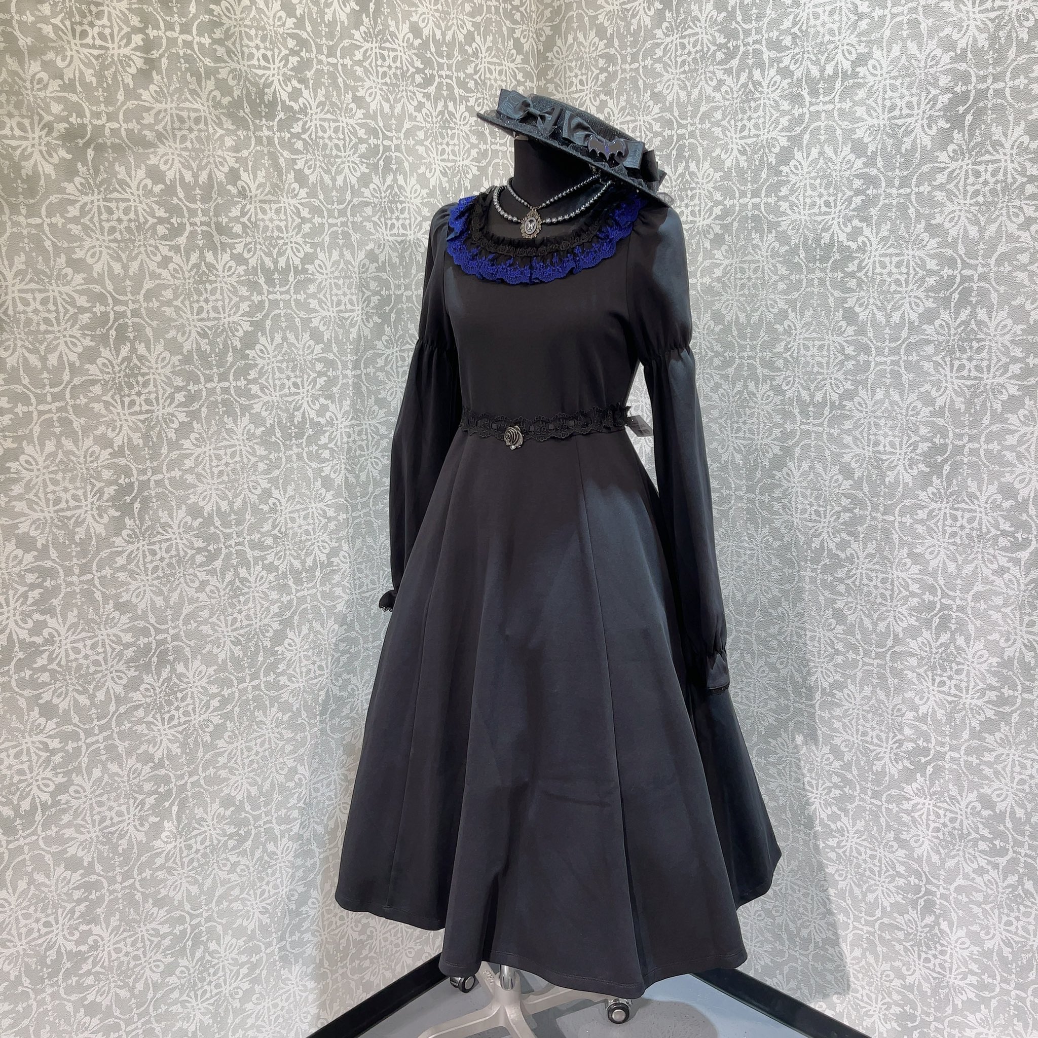 Moi-meme-Moitie タイニーローズカトリーヌワンピース Moi-meme-Moitie】 🥀札幌店先行販売アイテム