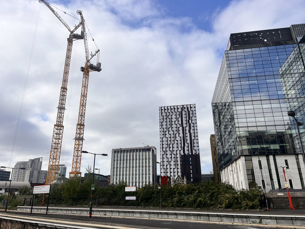 Bant i’r Senedd i lansio adroddiad Grŵp Strategol Menter Gymdeithasol ar gynnydd yn erbyn ein gweledigaeth a'n cynllun 10 mlynedd: cy.cwmpas.coop/adroddiad-cynn…