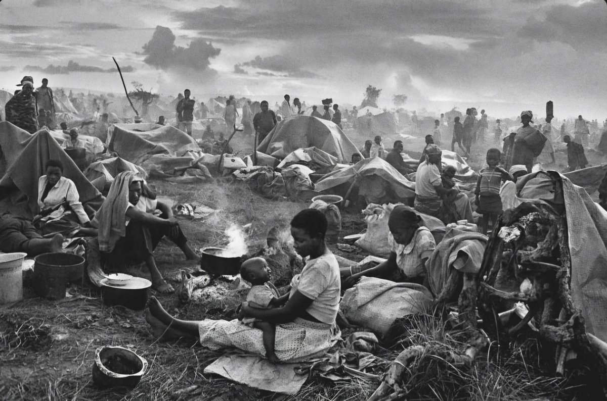 PersecArchive's tweet image. The Rwandan Genocide was a cataclysmic event that occurred in 1994, where an estimated 800,000 people, primarily from the Tutsi ethnic group, were massacred over the course of approximately 100 days. The genocide was rooted in ethnic tensions between the Hutu majority and the…