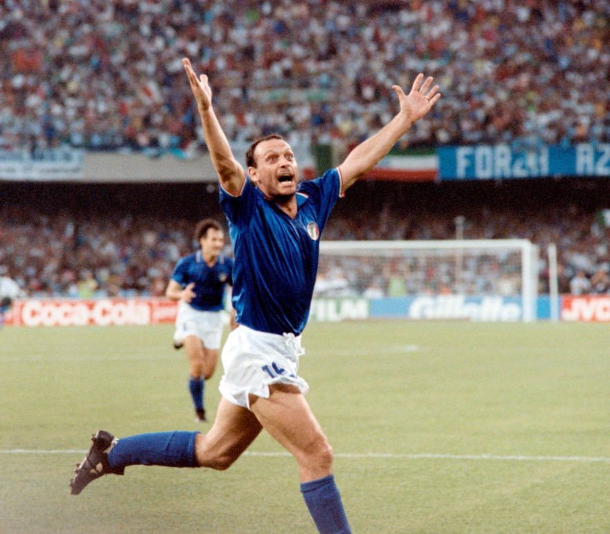 Apareció para brillar en el momento oportuno y quedó para siempre en nuestro recuerdo. Ha fallecido una leyenda de la Copa del Mundo. DEP Toto Schillaci.