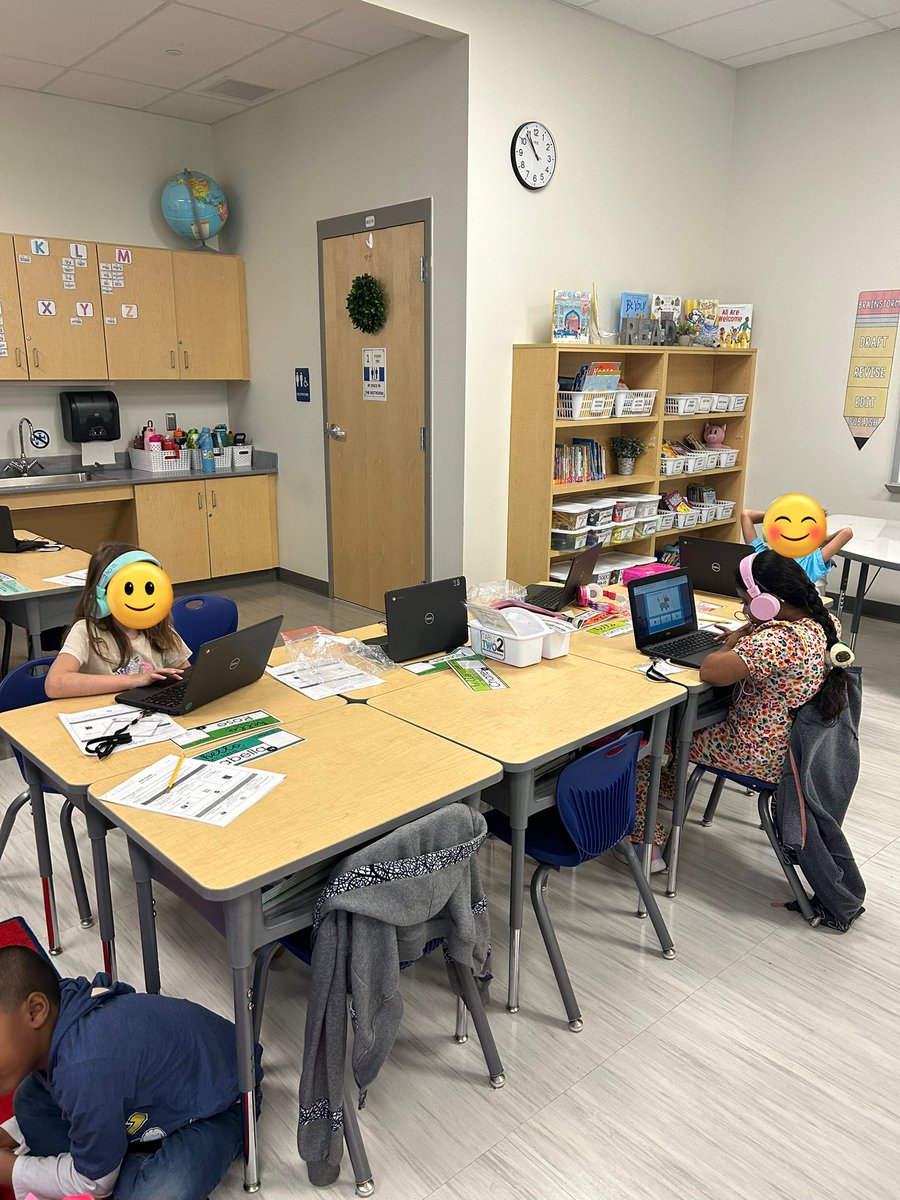 FCPSShiplett's tweet photo. So proud of how these 2nd graders are working on their math playlist! S are working independently, with partners, and meeting with educators! π©΅ #UESHAWKS @UrbanaEL_FCPS https://t.co/qetkK5GR5m