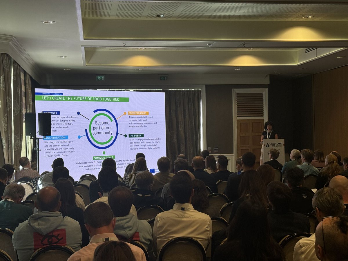📷 Mercedes Groba takes to the stage to introduce our Gold Sponsor <a href="/EITFood/">EIT Food</a> and the work they do ✨

#A3Scotland2024