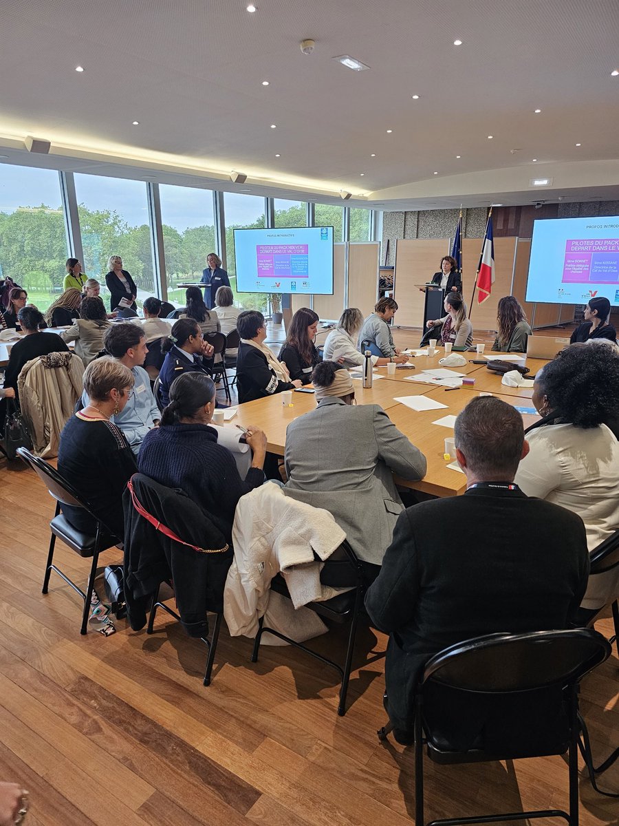 Adil95vdo's tweet photo. #packnouveaudepart  depuis son lancement dans le Val d'Oise en 2023, 440 victimes(dont 6 hommes)  détectées et accompagnées par les partenaires locaux.@Adil95vdo s'engage dans la lutte contre les violences conjugales  et accompagne les victimes dans leur parcours logement https://t.co/xeaevcc7Sp